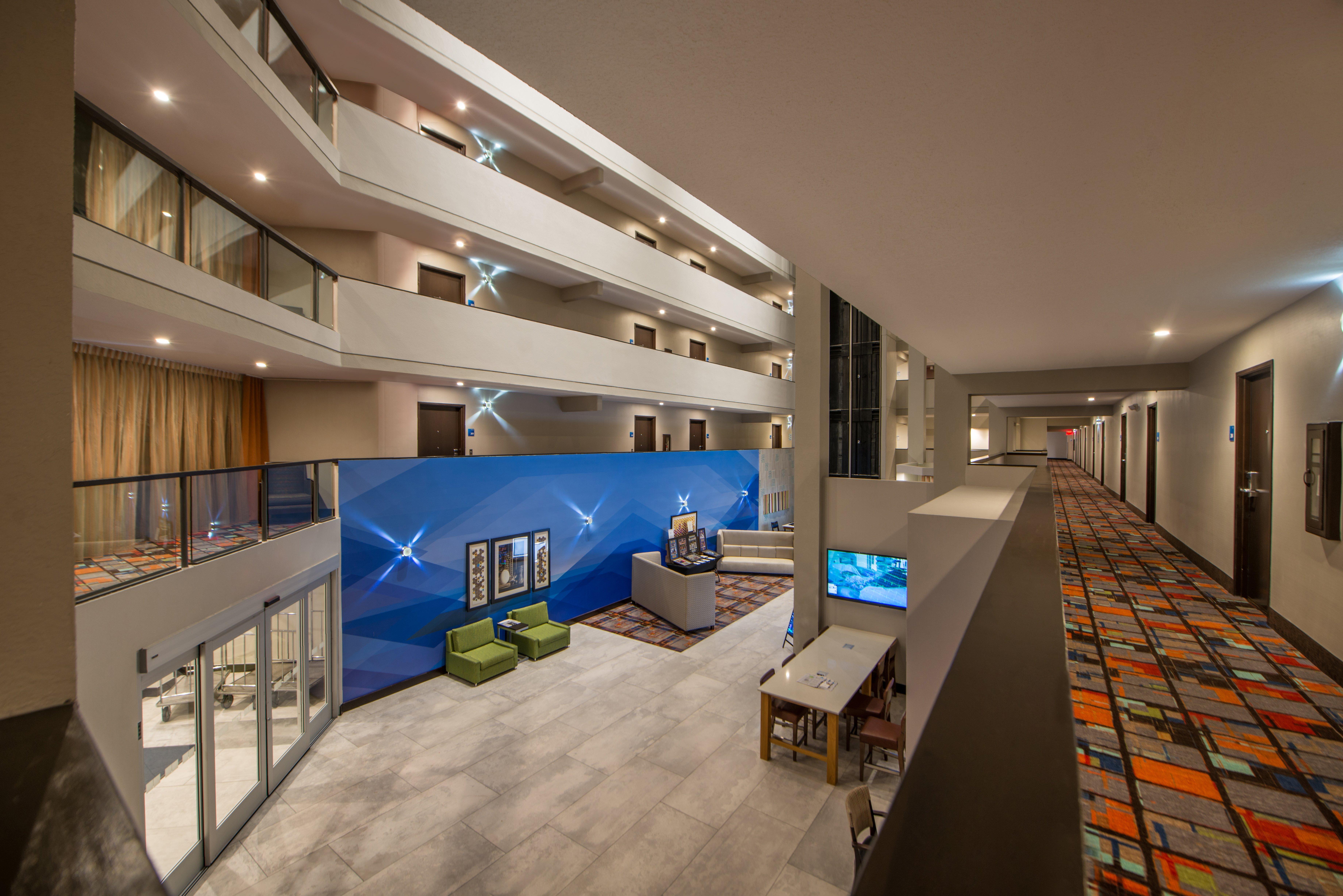 Holiday Inn Express & Suites San Antonio Medical - Six Flags By Ihg Bagian luar foto